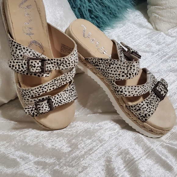 VERY G |  STRAPPY FAUX HIDE PLATFORM SANDALS WITH BUCKLES and DOTS - Picture 3 of 6